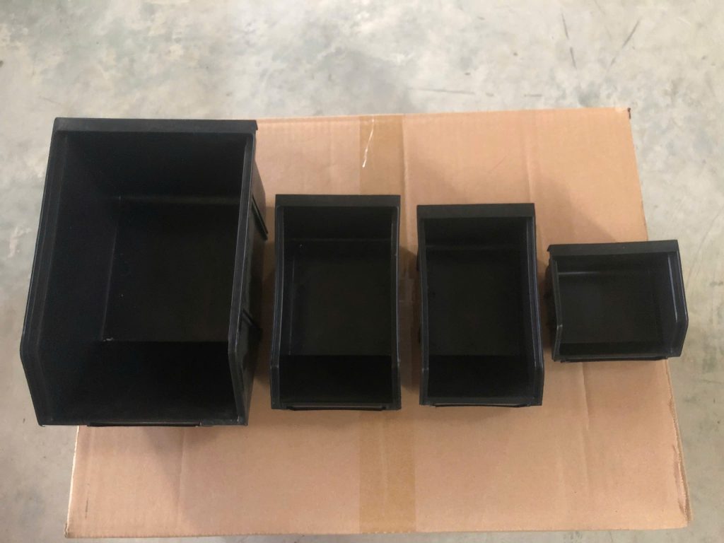 Các kích thước phổ biến của khay nhựa chống tĩnh điện