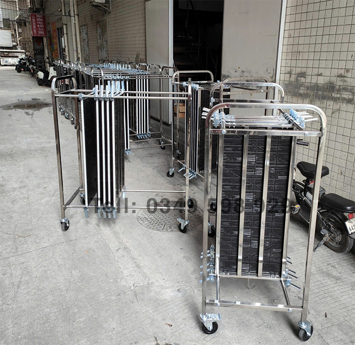 Hình ảnh thực tế kho hàng với số lượng lớn xe đẩy PCB đã lắp ráp hoàn thiện, sẵn sàng đóng gói và bàn giao cho khách hàng.